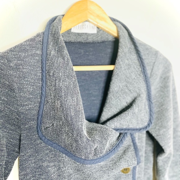 Rebecca King‎ Navy Button Sweater - Picture 4 of 8